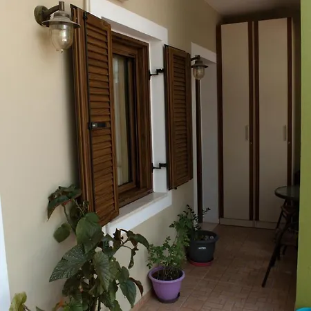 Apartament Preveli *
