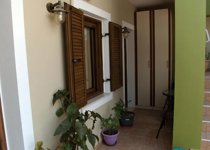 Apartament Preveli *